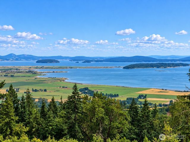 3284 Blanchard Knob Trail, Burlington, WA 98233