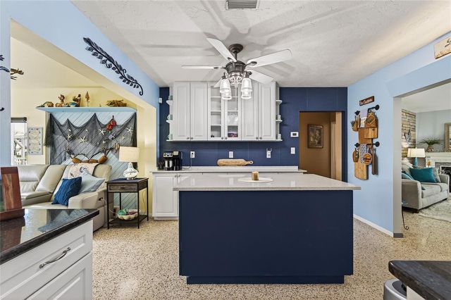 1660 LA GORCE DRIVE, Venice, FL 34293