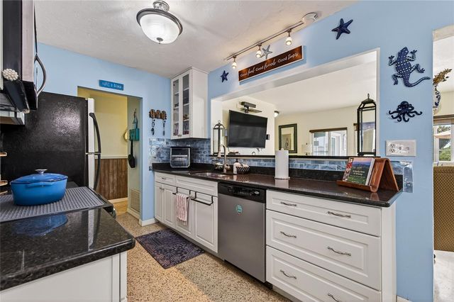 1660 LA GORCE DRIVE, Venice, FL 34293