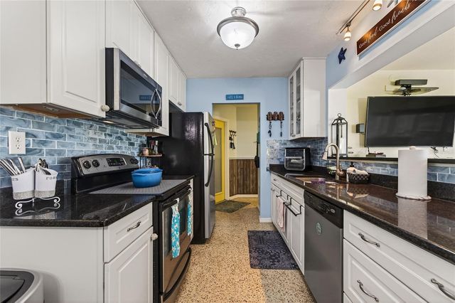 1660 LA GORCE DRIVE, Venice, FL 34293