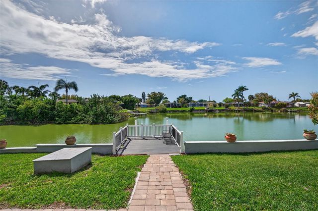 1660 LA GORCE DRIVE, Venice, FL 34293