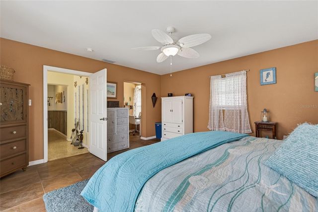 1660 LA GORCE DRIVE, Venice, FL 34293