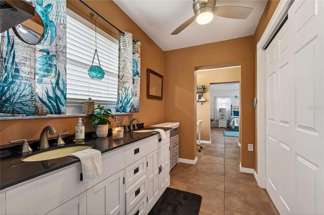 1660 LA GORCE DRIVE, Venice, FL 34293