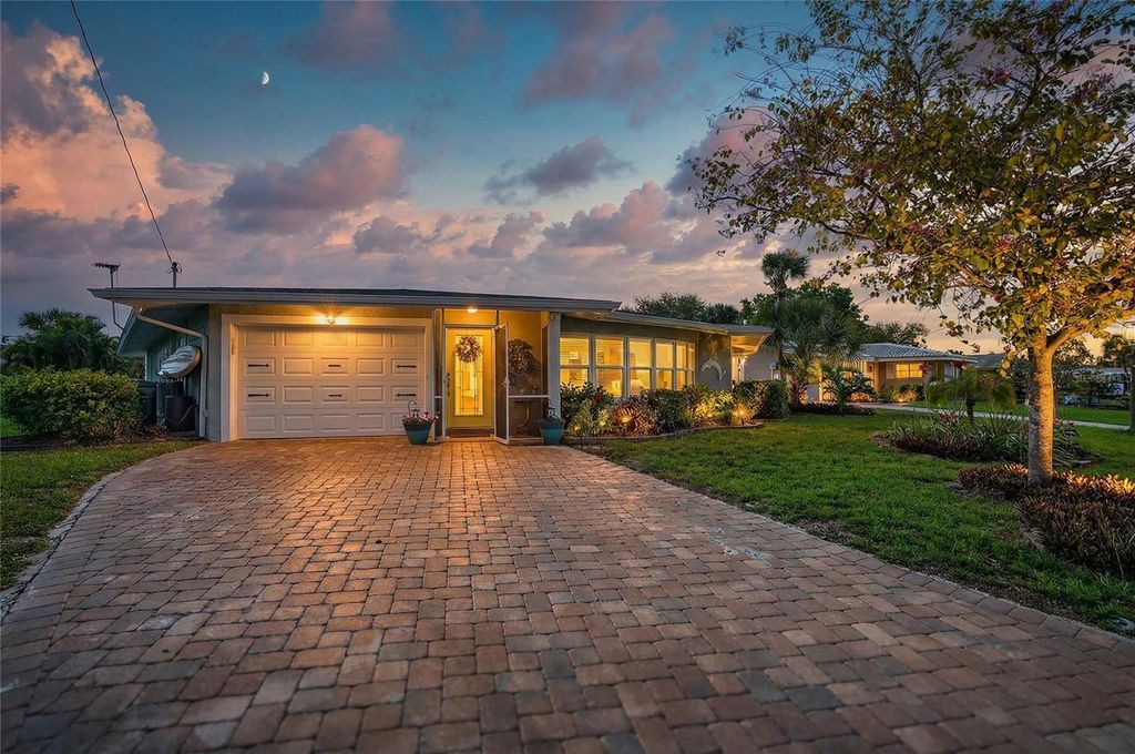 1660 LA GORCE DRIVE, Venice, FL 34293
