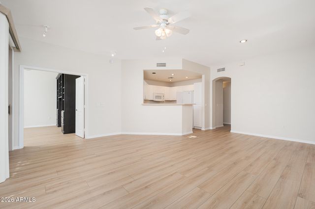7887 N 16TH Street 125, Phoenix, AZ 85020