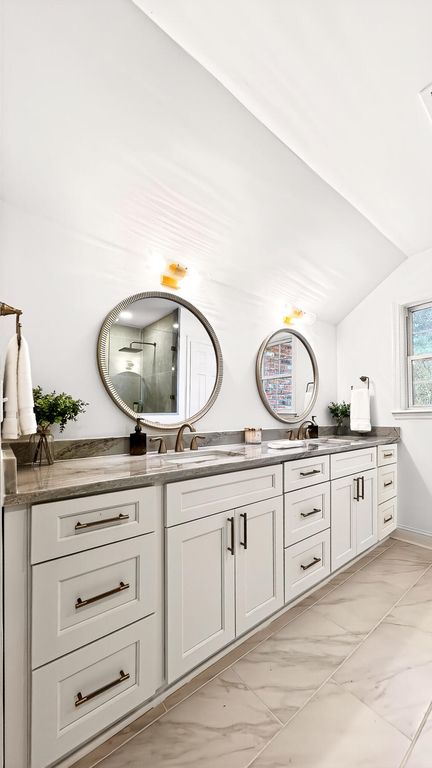 Image 39 of property listing at 1017 Crooked Stick Court, Summerville, SC 29483