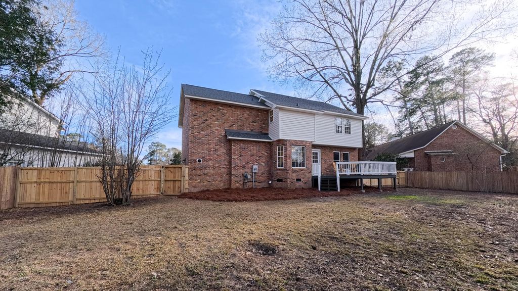 Image 53 of property listing at 1017 Crooked Stick Court, Summerville, SC 29483