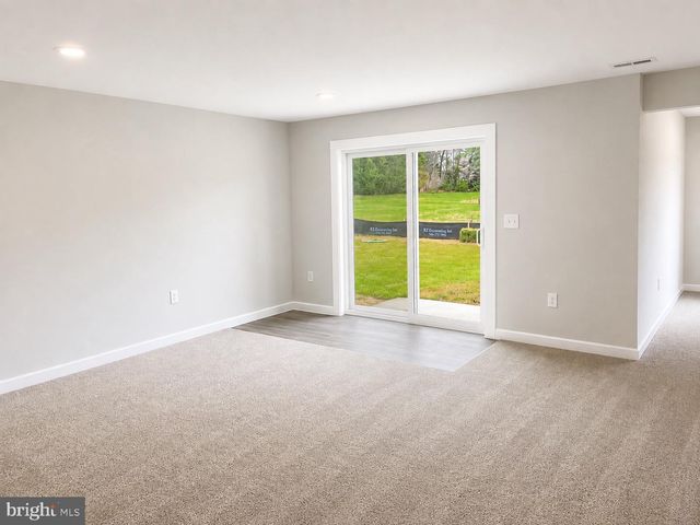 741 WHITE OAK RD, Fredericksburg, VA 22405