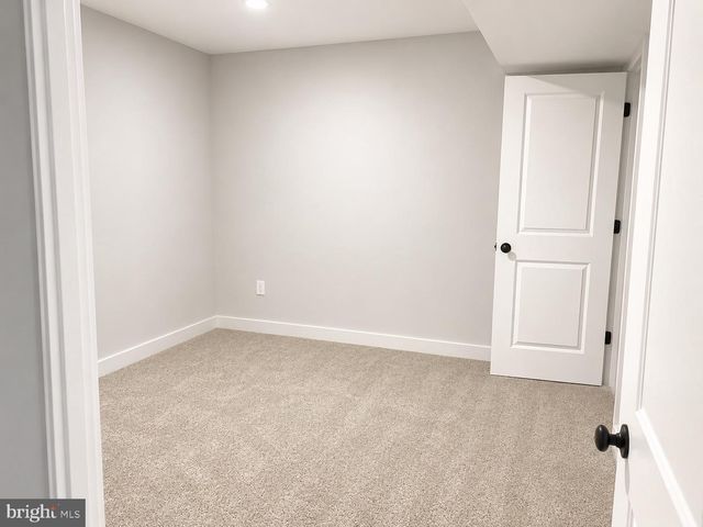 741 WHITE OAK RD, Fredericksburg, VA 22405