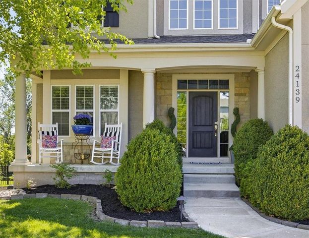 24139 W 124th Terrace, Olathe, KS 66061