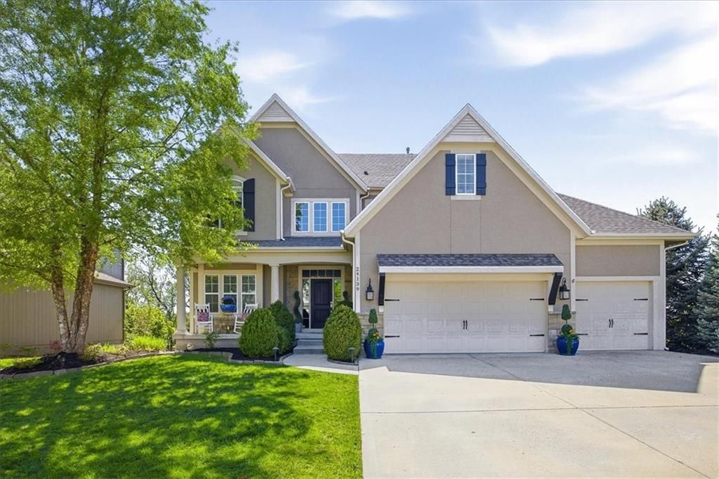 24139 W 124th Terrace, Olathe, KS 66061