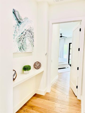 5103 ROLLINGWOOD DR, Rollingwood, TX 78746