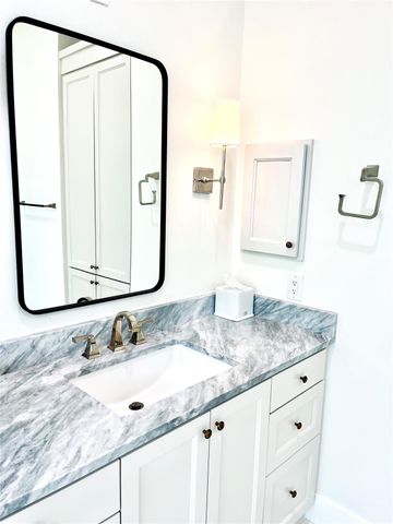 5103 ROLLINGWOOD DR, Rollingwood, TX 78746