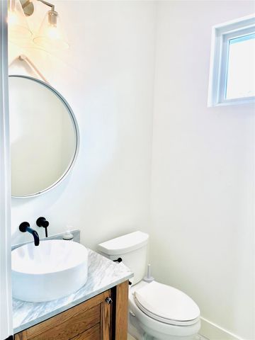 5103 ROLLINGWOOD DR, Rollingwood, TX 78746