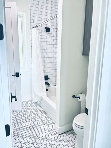 5103 ROLLINGWOOD DR, Rollingwood, TX 78746