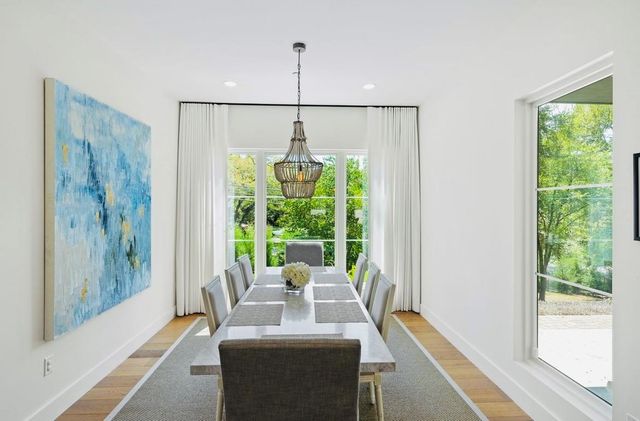 5103 ROLLINGWOOD DR, Rollingwood, TX 78746