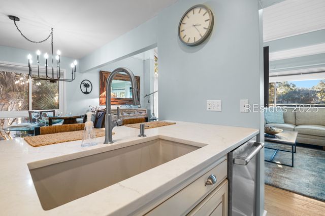 59 Carnoustie Rd Apt 242, Hilton Head Island, SC 29928