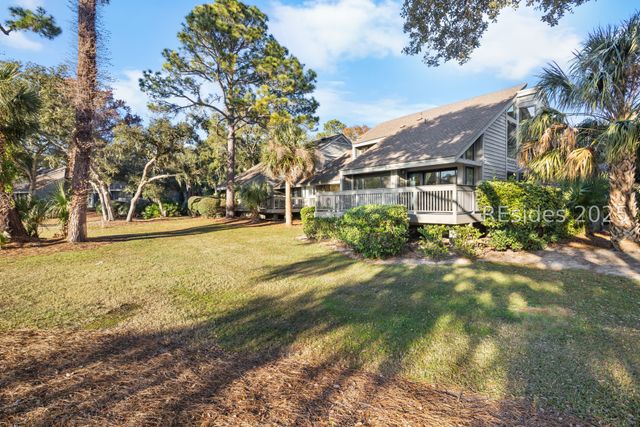 59 Carnoustie Rd Apt 242, Hilton Head Island, SC 29928