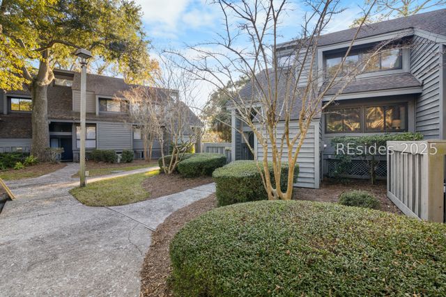 59 Carnoustie Rd Apt 242, Hilton Head Island, SC 29928