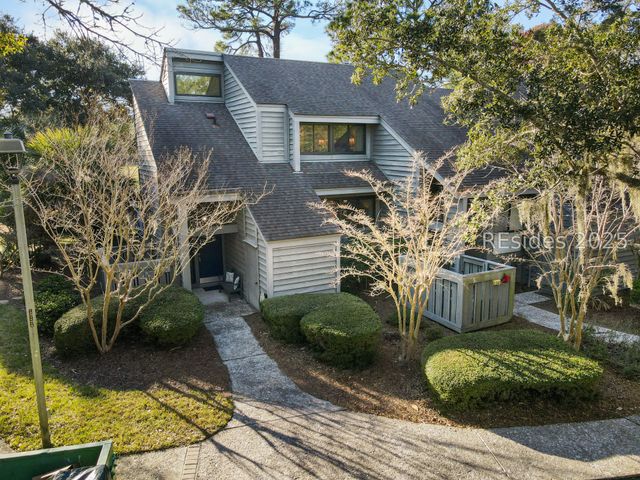 59 Carnoustie Rd Apt 242, Hilton Head Island, SC 29928