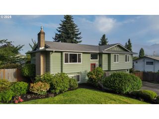 2420 37TH St, Springfield, OR 97477