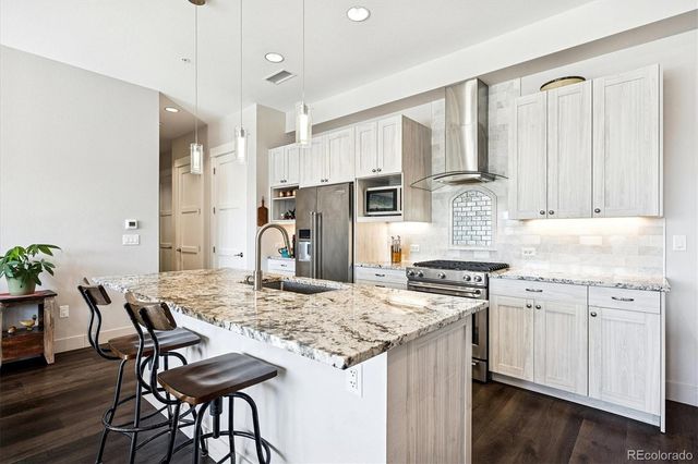 4885 S Monaco Street 207, Denver, CO 80237