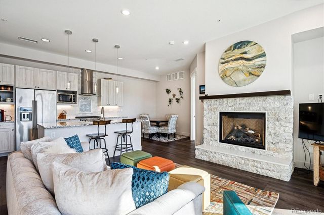 4885 S Monaco Street 207, Denver, CO 80237