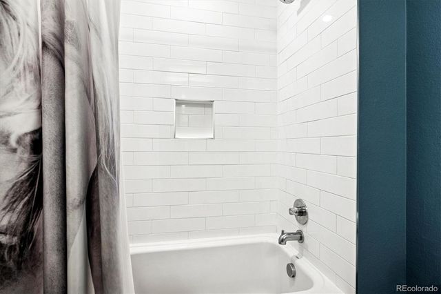 4885 S Monaco Street 207, Denver, CO 80237