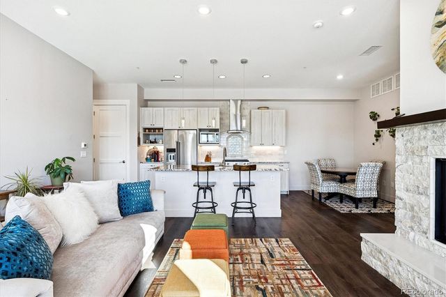 4885 S Monaco Street 207, Denver, CO 80237