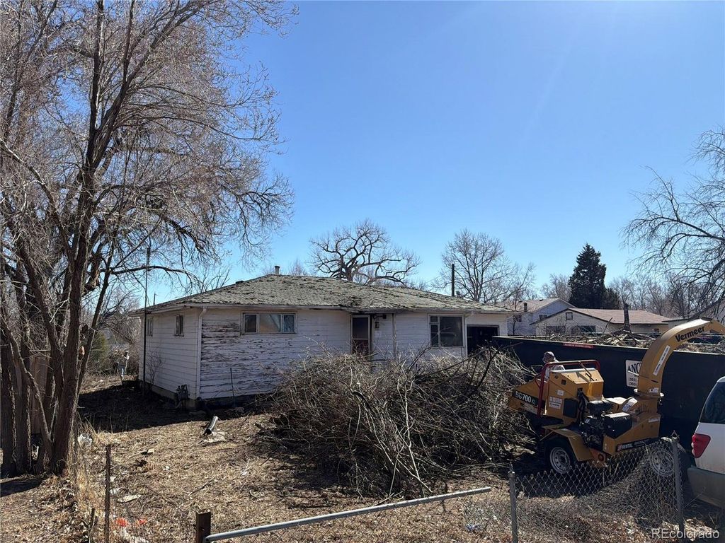 930 Fenton St, Lakewood, CO 80214