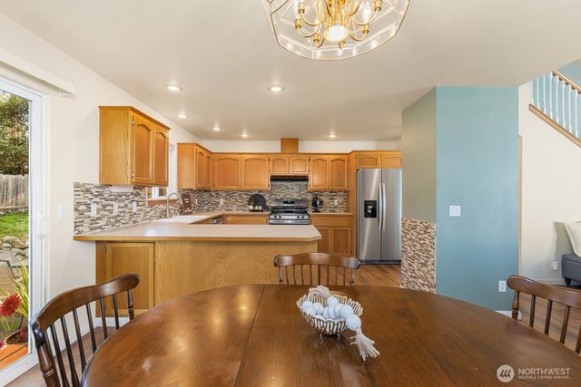 510 SW Regency Drive, Oak Harbor, WA 98277