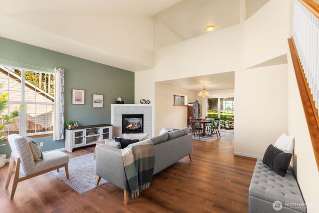 510 SW Regency Drive, Oak Harbor, WA 98277