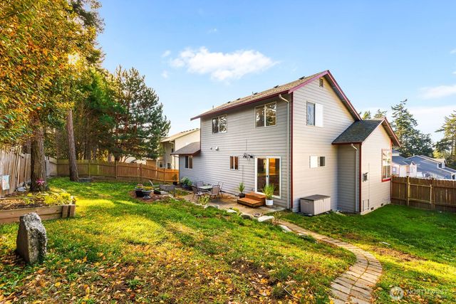 510 SW Regency Drive, Oak Harbor, WA 98277