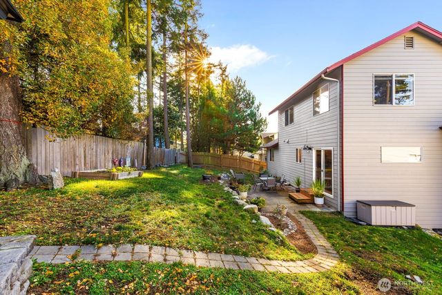 510 SW Regency Drive, Oak Harbor, WA 98277