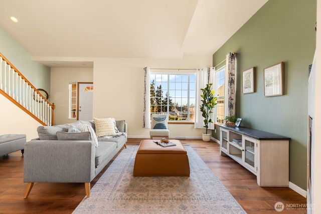 510 SW Regency Drive, Oak Harbor, WA 98277