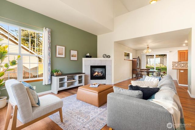 510 SW Regency Drive, Oak Harbor, WA 98277