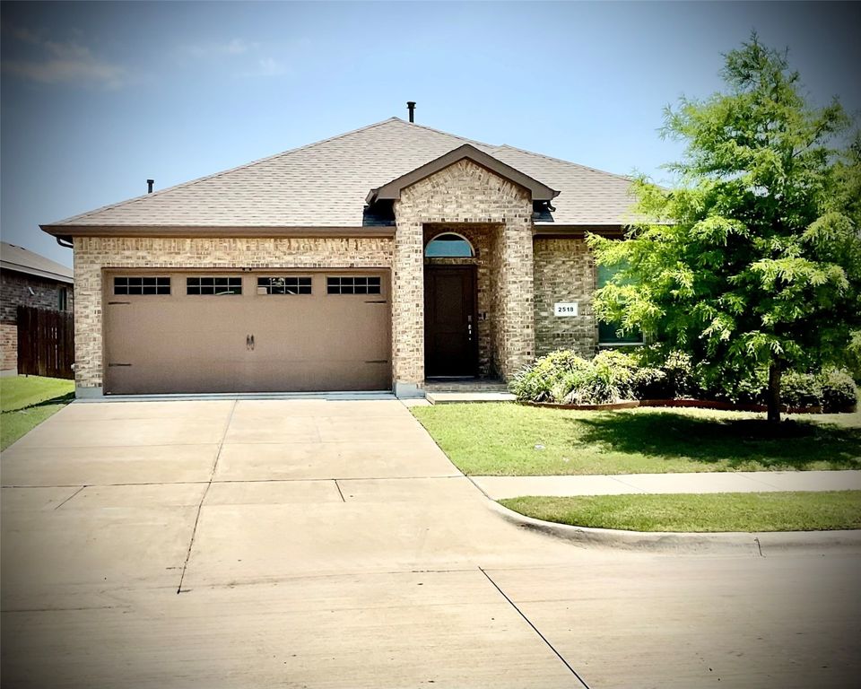 2518 Lavender Lane, Glenn Heights, TX 75154
