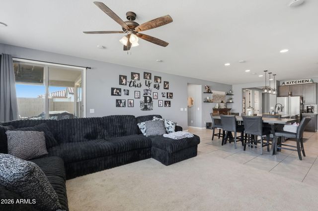 1462 W MACAW Drive, San Tan Valley, AZ 85140