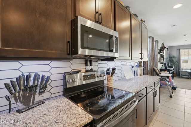 1462 W MACAW Drive, San Tan Valley, AZ 85140