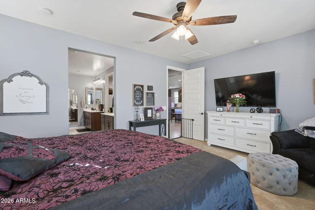 1462 W MACAW Drive, San Tan Valley, AZ 85140