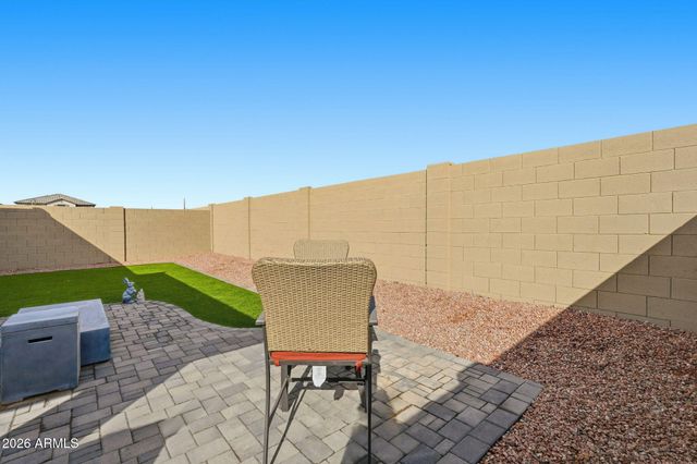 1462 W MACAW Drive, San Tan Valley, AZ 85140
