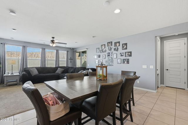 1462 W MACAW Drive, San Tan Valley, AZ 85140