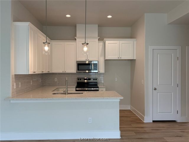 4107 Laura Lane, Bryan, TX 77803