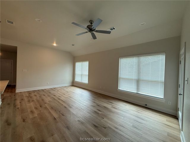 4107 Laura Lane, Bryan, TX 77803