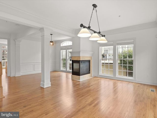 7980 VIGNE CT, Vienna, VA 22182