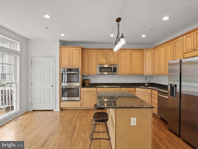 7980 VIGNE CT, Vienna, VA 22182