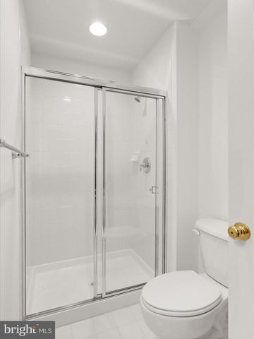 7980 VIGNE CT, Vienna, VA 22182
