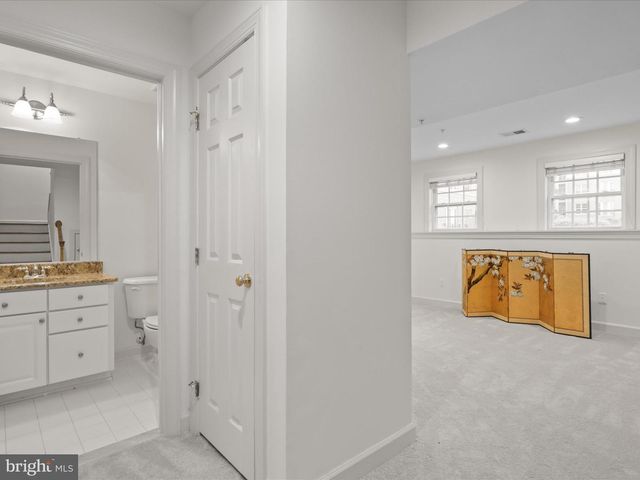 7980 VIGNE CT, Vienna, VA 22182
