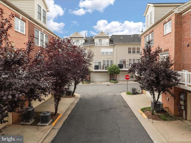 7980 VIGNE CT, Vienna, VA 22182