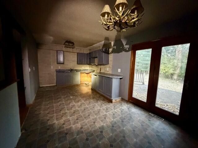 240 E 625 S, North Judson, IN 46366